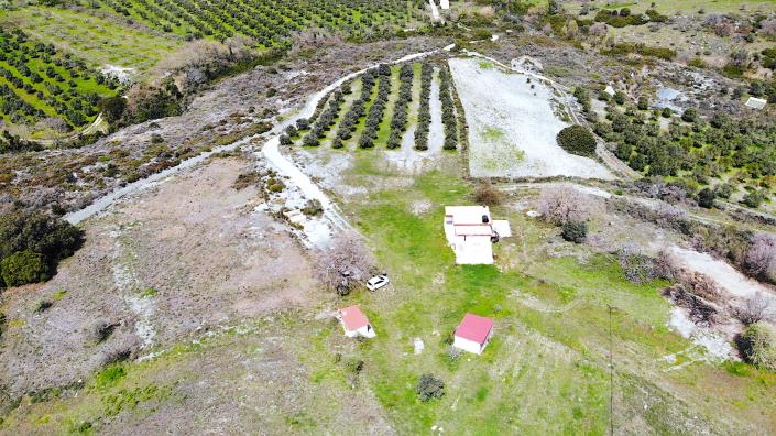 Image No.8-1 Bed Farmhouse for sale