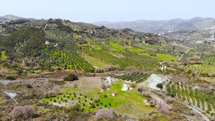 Image No.5-1 Bed Farmhouse for sale