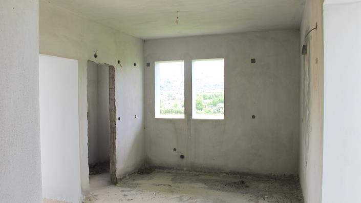 Image No.8-Villa / Détaché de 5 chambres à vendre à Koxare