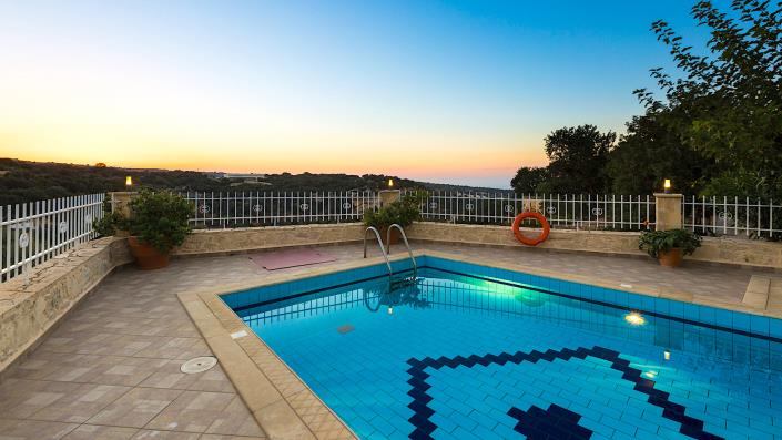 Image No.2-6 Bed Villa / Detached for sale