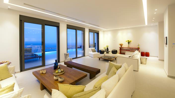 Image No.10-6 Bed Villa / Detached for sale