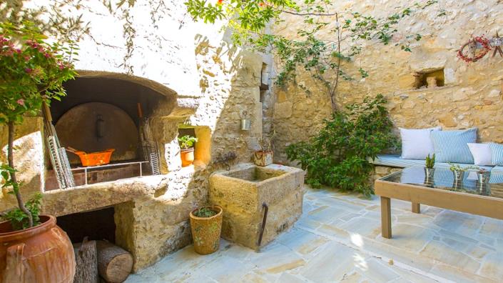 Image No.8-5 Bed Villa / Detached for sale