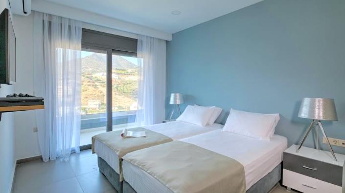 Image No.15-3 Bed Villa / Detached for sale