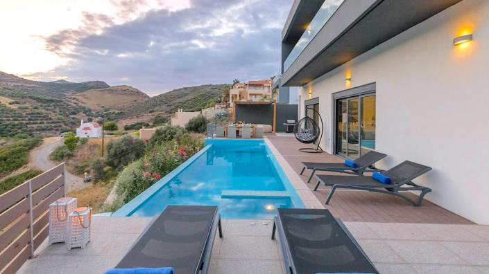 Image No.24-3 Bed Villa / Detached for sale