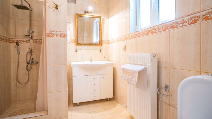 Image No.15-Villa / Détaché de 5 chambres à vendre à Perama