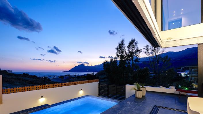 Image No.12-5 Bed Villa / Detached for sale