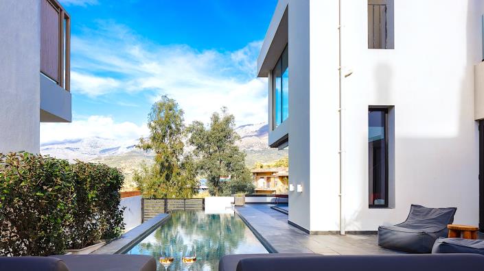 Image No.14-5 Bed Villa / Detached for sale