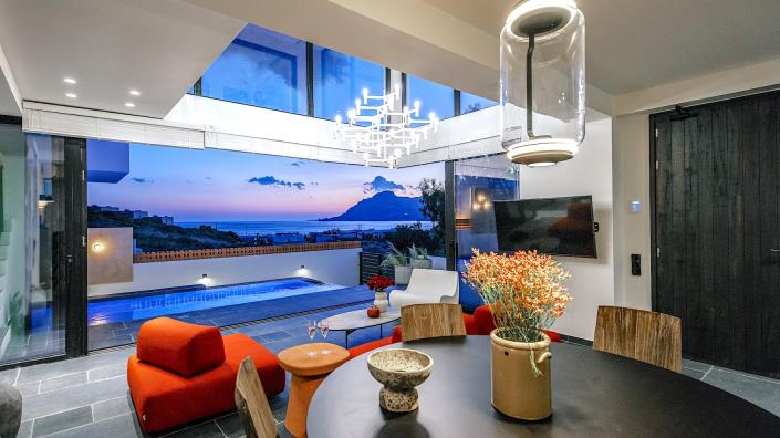 Image No.33-5 Bed Villa / Detached for sale