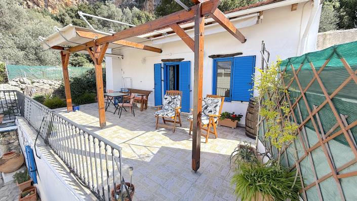 Image No.10-1 Bed Village House for sale