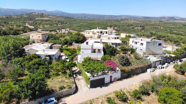 Image No.5-Maison de village de 3 chambres à vendre à Perama