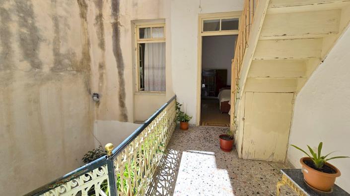 Image No.10-4 Bed Townhouse for sale