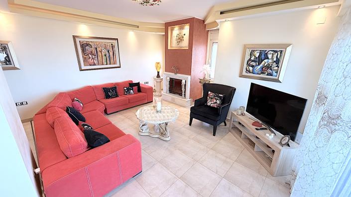 Image No.15-6 Bed Villa / Detached for sale