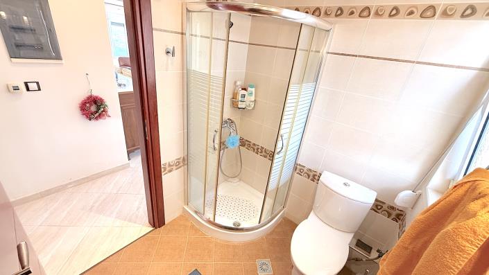 Image No.47-6 Bed Villa / Detached for sale