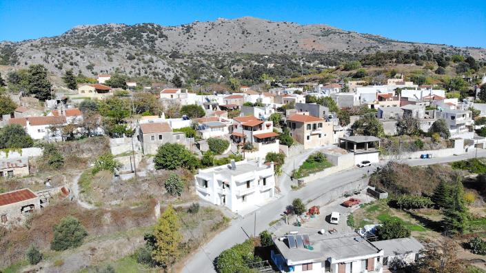 Image No.4-3 Bed Village House for sale