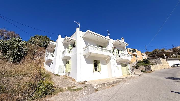 Image No.2-3 Bed Village House for sale