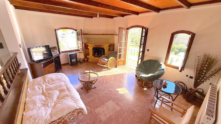 Image No.17-3 Bed Village House for sale