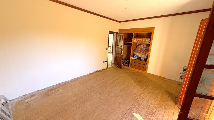 Image No.37-3 Bed Village House for sale