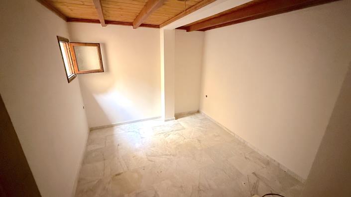 Image No.39-3 Bed Village House for sale