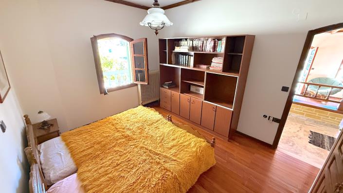 Image No.31-3 Bed Village House for sale