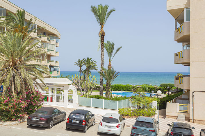 Image No.1-3 Bed Townhouse for sale