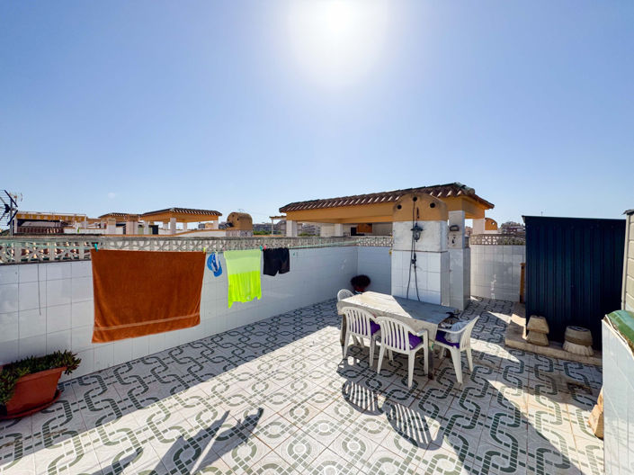 Image No.1-2 Bed Villa for sale