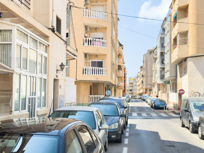 Image No.5-2 Bed Apartment for sale