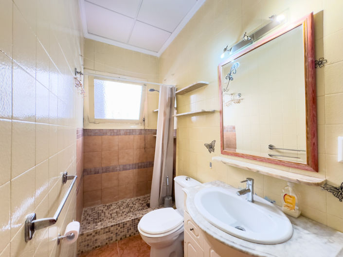 Image No.21-3 Bed Apartment for sale