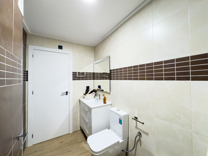 Image No.1-3 Bed Apartment for sale