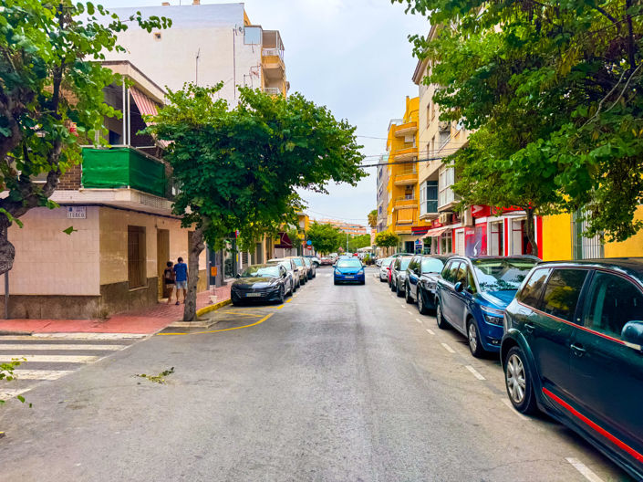 Image No.10-3 Bed Apartment for sale