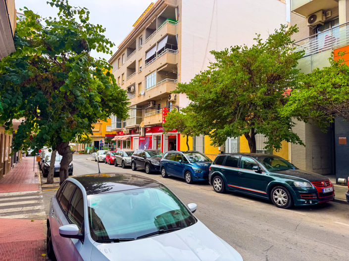 Image No.11-3 Bed Apartment for sale