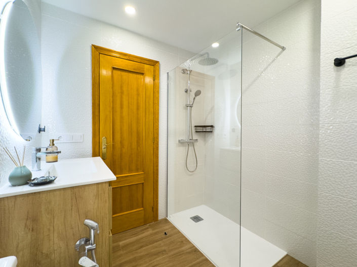 Image No.12-2 Bed Apartment for sale