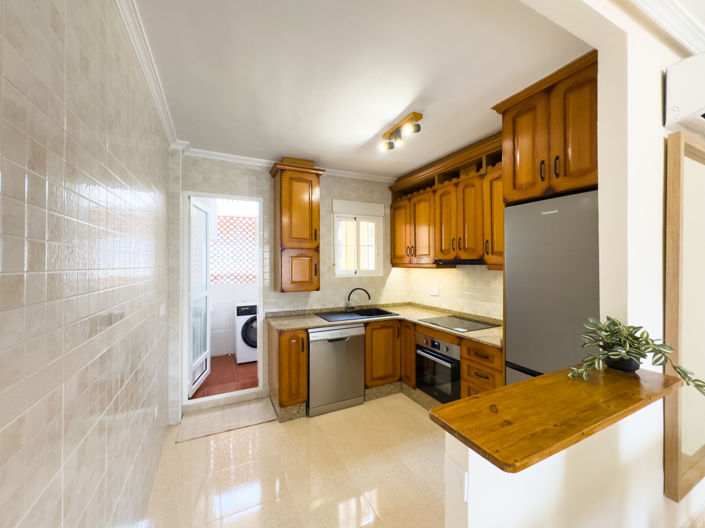 Image No.20-2 Bed Apartment for sale