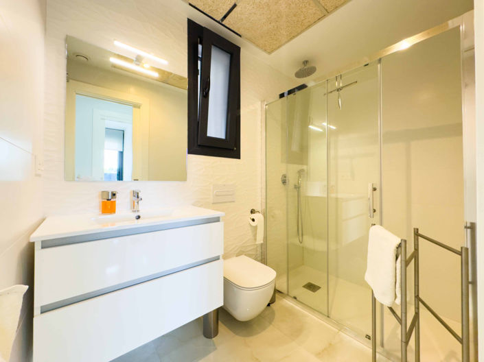 Image No.14-2 Bed Apartment for sale