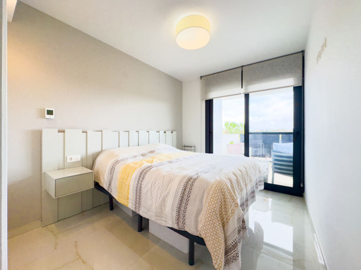 Image No.20-2 Bed Apartment for sale