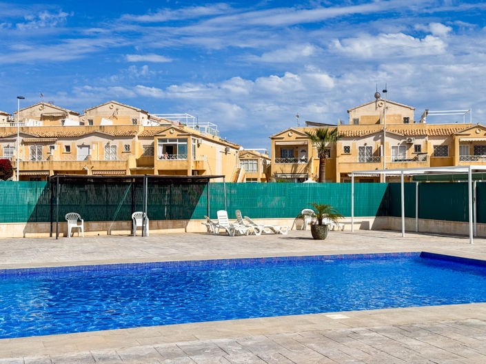 Image No.20-2 Bed Villa for sale