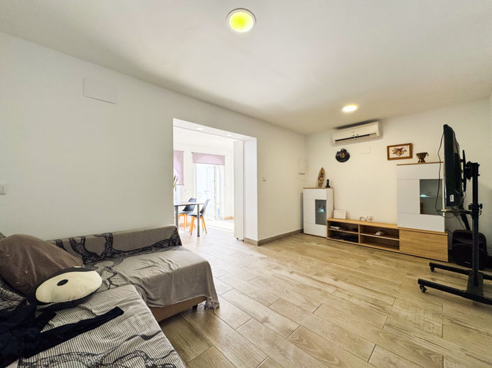 Image No.40-2 Bed Villa for sale