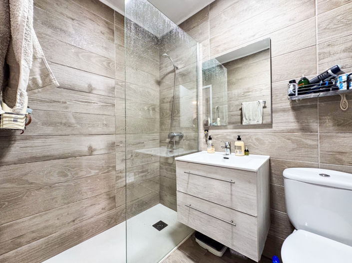 Image No.6-2 Bed Villa for sale