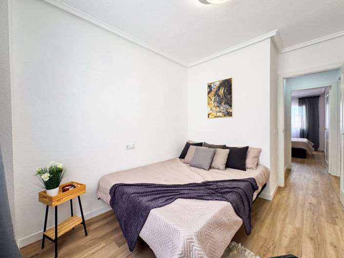 Image No.21-2 Bed Apartment for sale