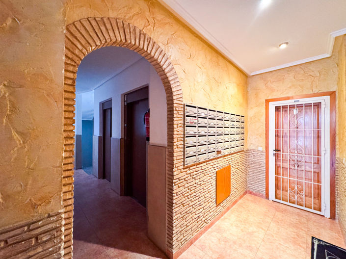 Image No.30-2 Bed Apartment for sale