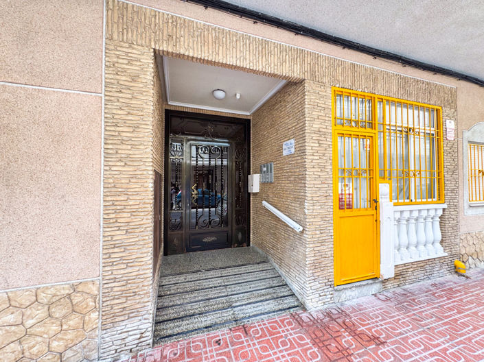 Image No.32-2 Bed Apartment for sale