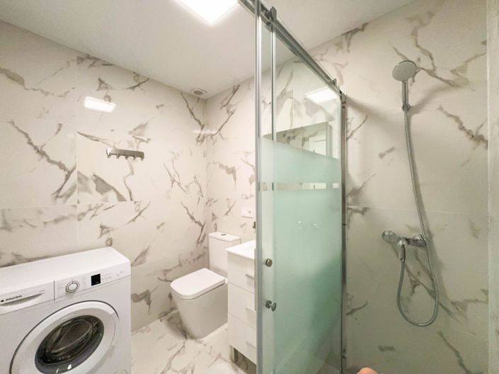 Image No.17-2 Bed Apartment for sale