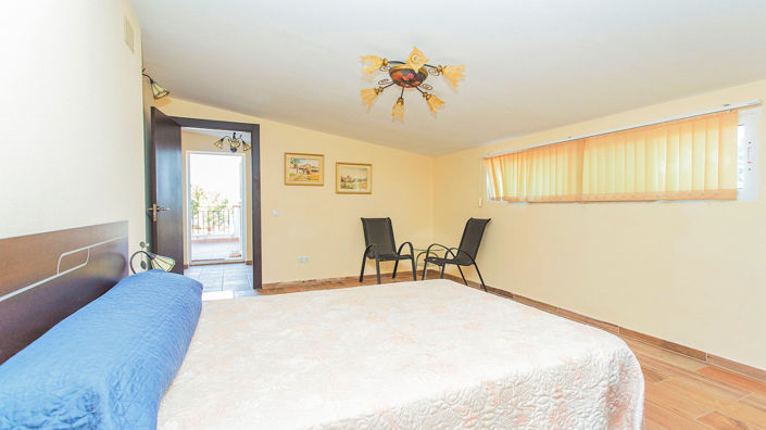 Image No.47-5 Bed Villa for sale