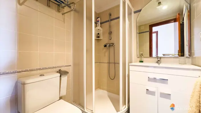 Image No.87-3 Bed Apartment for sale