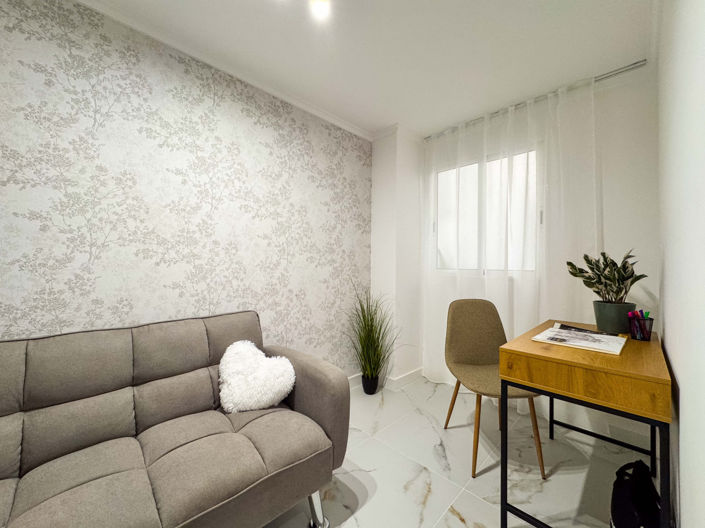 Image No.20-4 Bed Apartment for sale