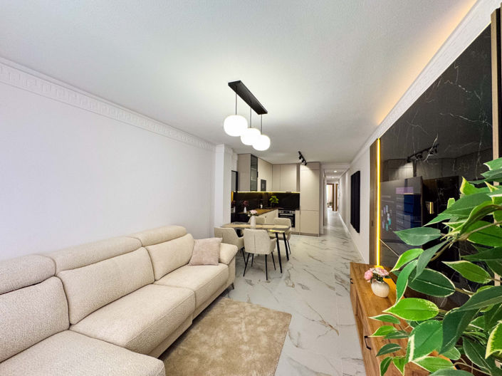 Image No.29-4 Bed Apartment for sale