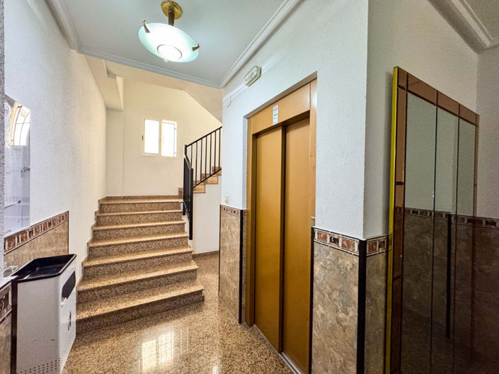 Image No.39-4 Bed Apartment for sale