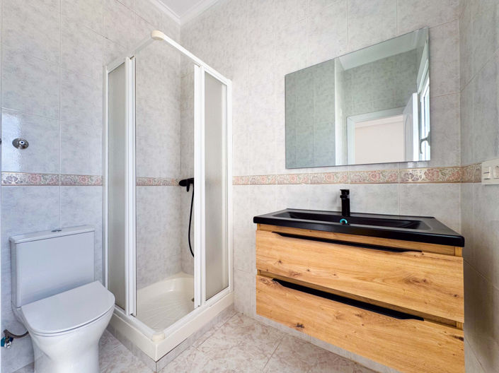 Image No.20-4 Bed Villa for sale