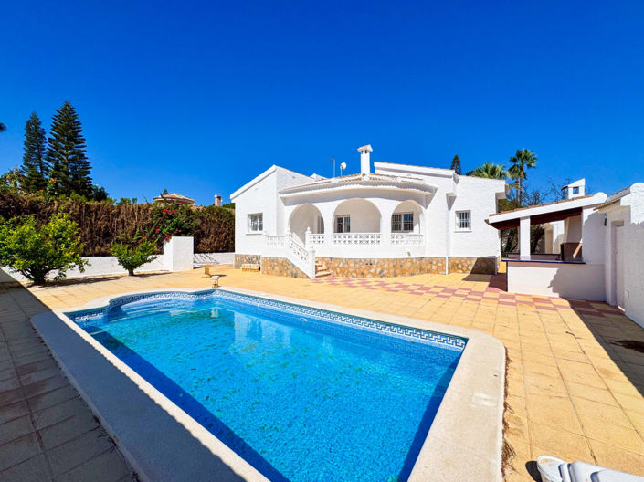 Image No.1-Villa de 4 chambres à vendre à Ciudad Quesada