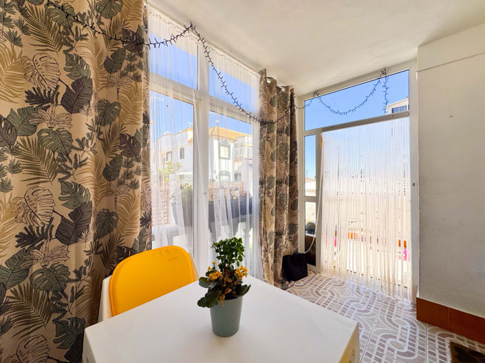 Image No.13-3 Bed Townhouse for sale