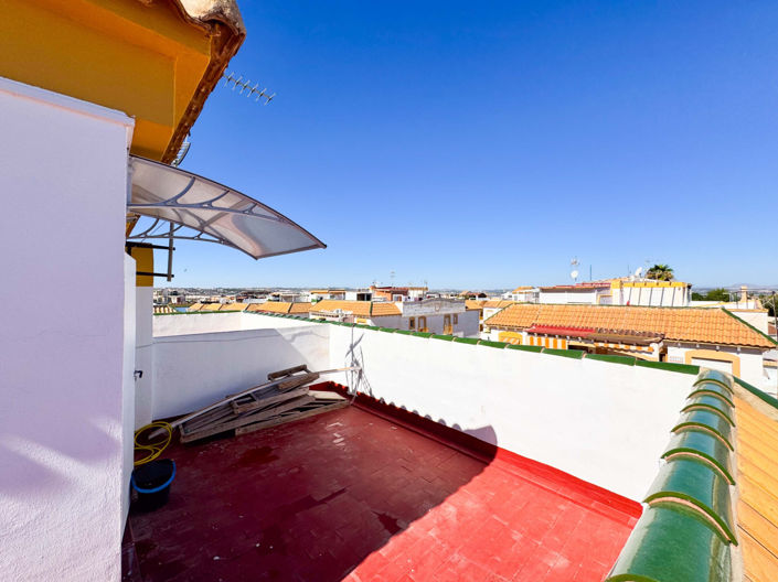 Image No.23-3 Bed Townhouse for sale